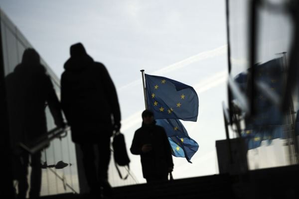 Евросоюз намерен усложнить обход санкций в отношении российской нефти