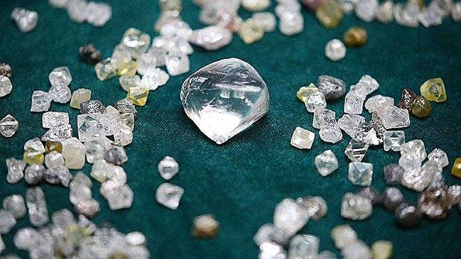 FT: санкции Запада против алмазов РФ могут привести к потере тысяч рабочих мест в Индии