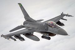 Российский генерал призвал ответить Западу на поставки F-16 Украине